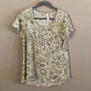 $6❤️Bundled LulLaRoe Bambi Shirt